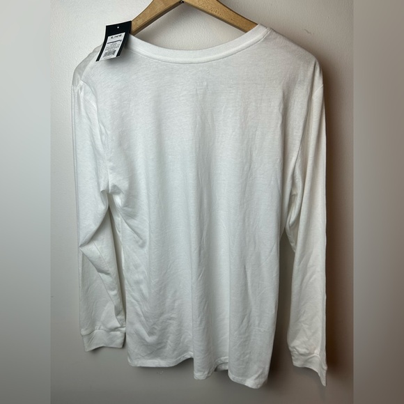 Juniors XL Long Sleeve Graphic T Shirt - Picture 8 of 15